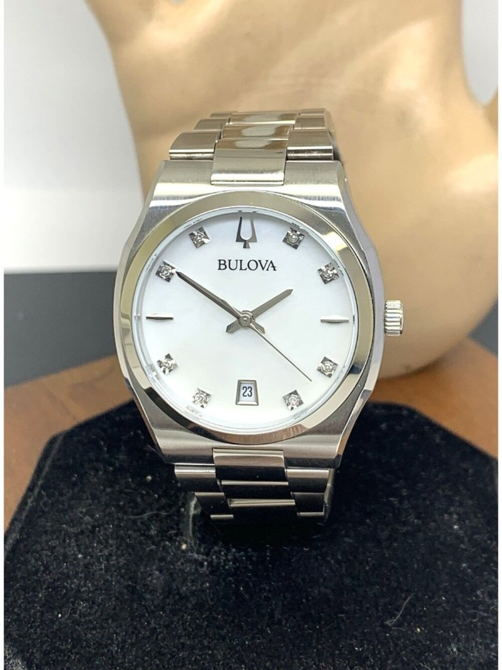 Bulova Women's Watch 96P218 Surveyor Quartz Mother of Pearl Dial Diamond 34mm